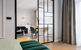 No.4 Residence